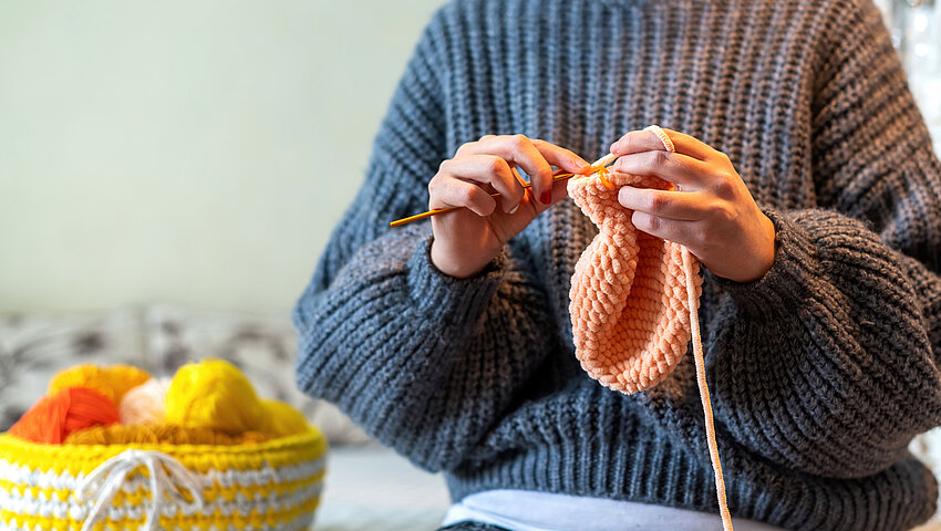 lavoro a maglia intermedio